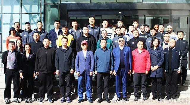 第79分钟，皇马前场任意球机会，克罗斯似传似射被鲁伊-席尔瓦扑出。